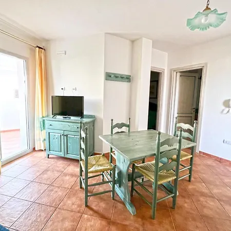 Relaxing Le Residenze Del Maria Rosaria No2210 Sleeps 3 Persons *