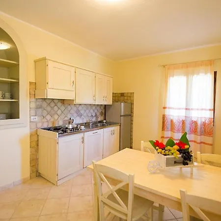 Relaxing Le Residenze Del Maria Rosaria No2210 Sleeps 3 Persons * אורוסיי