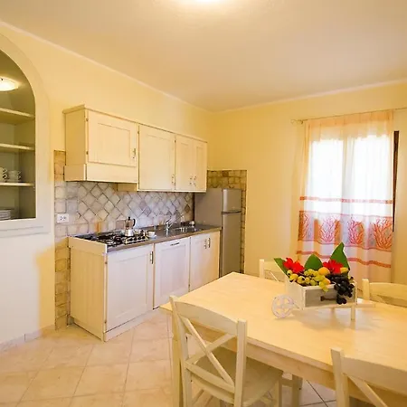 Relaxing Le Residenze Del Maria Rosaria No2210 Sleeps 3 Persons *